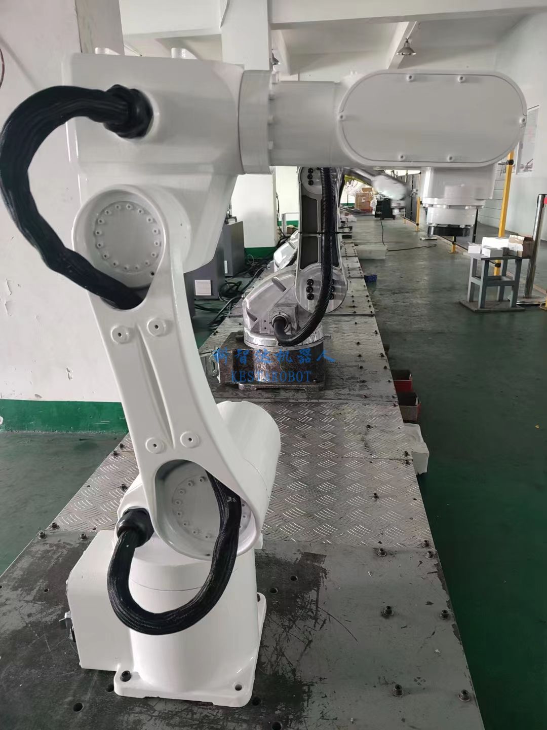 六軸機(jī)器人批量生產(chǎn)中(圖2) 六軸機(jī)器人批量生產(chǎn)中(圖2)